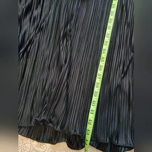 Scoop Black Dress Size 0-2 - Picture 7 of 9